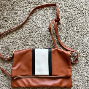 Crossbody purse